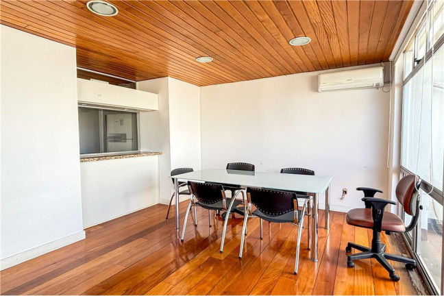 Imagem Sala Comercial à Venda, 35 m² em Centro Histórico - Porto Alegre Imagem Sala Comercial à Venda, 35 m² em Centro Histórico - Porto Alegre