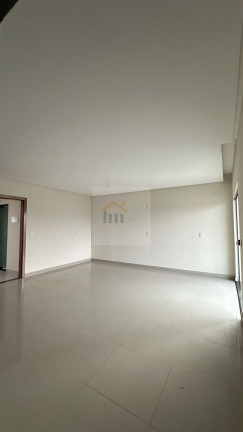 Imagem Casa com 3 Quartos à Venda, 253 m² em Residencial Barravento - Goiânia