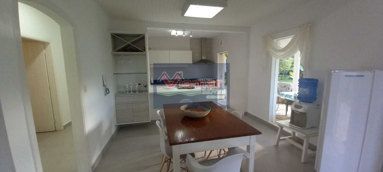 Imagem Casa com 4 Quartos à Venda, 300 m² em Jardim Virgínia - Guarujá Imagem Casa com 4 Quartos à Venda, 300 m² em Jardim Virgínia - Guarujá