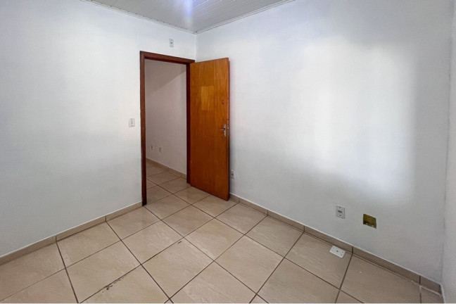 Imagem Casa com 2 Quartos à Venda, 45 m² em Olaria - Canoas Imagem Casa com 2 Quartos à Venda, 45 m² em Olaria - Canoas
