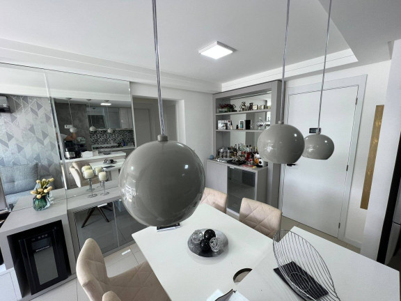 Imagem Apartamento com 2 Quartos à Venda, 57 m² em Centro - Balneário Camboriú