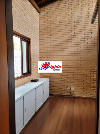 Casa de Condomínio com 4 Quartos à Venda, 240 m² em Jardim Indaia - Embu Das Artes
