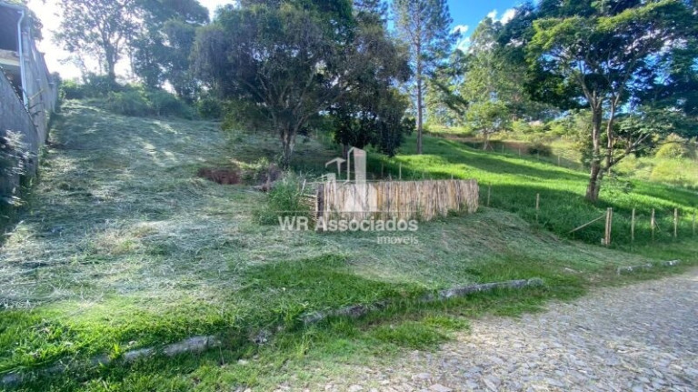 Imagem Terreno à Venda, 1.250 m² Imagem Terreno à Venda, 1.250 m²