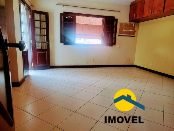 Imagem Casa com 5 Quartos à Venda, 250 m² em Itaipu - Niterói Imagem Casa com 5 Quartos à Venda, 250 m² em Itaipu - Niterói