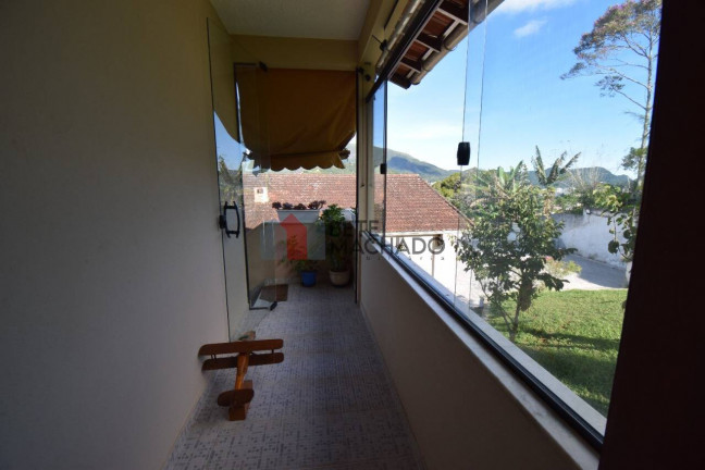 Imagem Casa com 3 Quartos à Venda, 1.674 m² em Panorama - Teresópolis