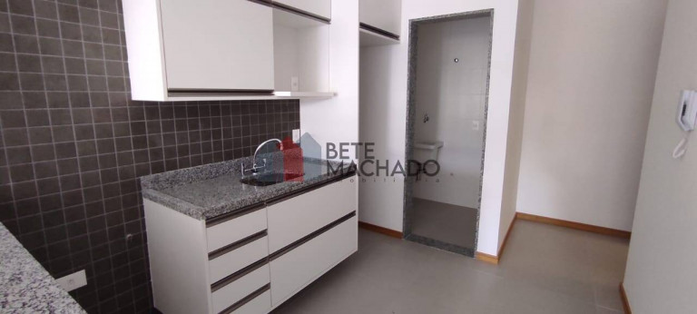 Imagem Apartamento com 2 Quartos para Alugar, 57 m² em Alto - Teresópolis
