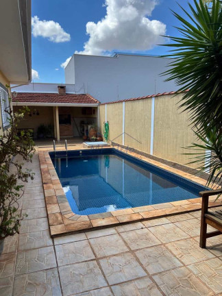 Imagem Casa com 3 Quartos à Venda, em Cidade Jardim - Pirassununga Imagem Casa com 3 Quartos à Venda, em Cidade Jardim - Pirassununga