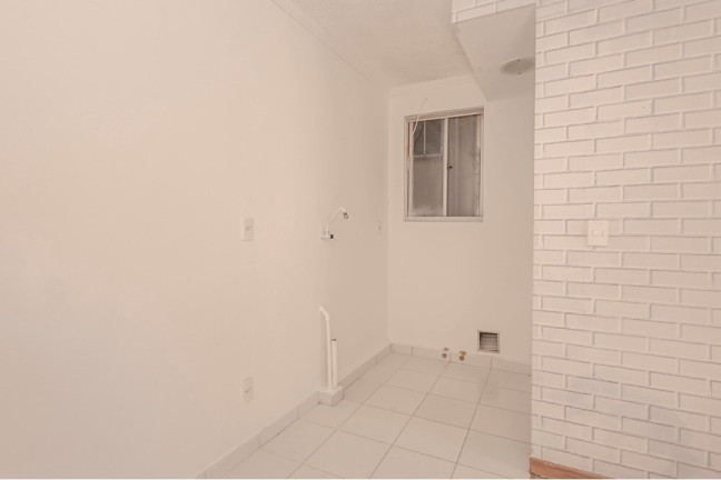 Imagem Imóvel com 2 Quartos à Venda, 38 m² em Glória - Porto Alegre Imagem Imóvel com 2 Quartos à Venda, 38 m² em Glória - Porto Alegre