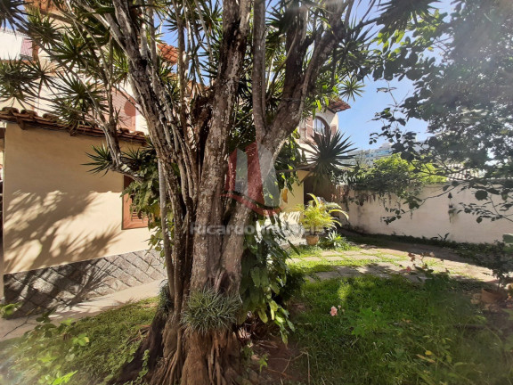 Imagem Imóvel com 3 Quartos à Venda, 150 m² em Braga - Cabo Frio Imagem Imóvel com 3 Quartos à Venda, 150 m² em Braga - Cabo Frio