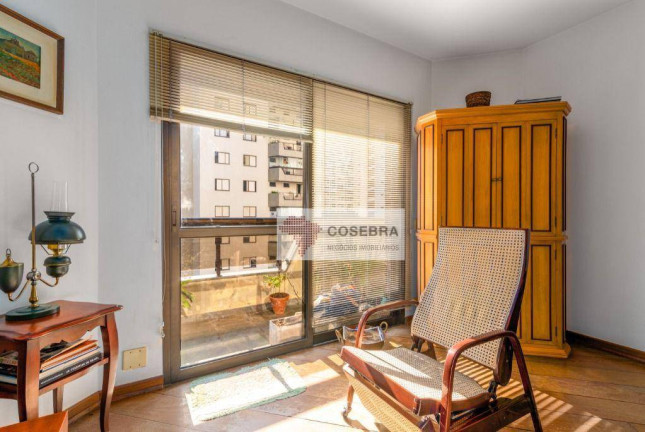 Imagem Apartamento com 3 Quartos à Venda, 147 m² em Moema - São Paulo Imagem Apartamento com 3 Quartos à Venda, 147 m² em Moema - São Paulo