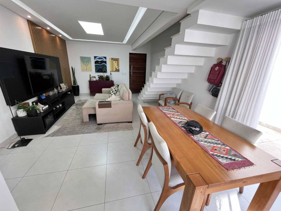 Casa de Condomínio com 3 Quartos à Venda, 180 m² em Loteamento Residencial Villágio Di Capri - Votorantim