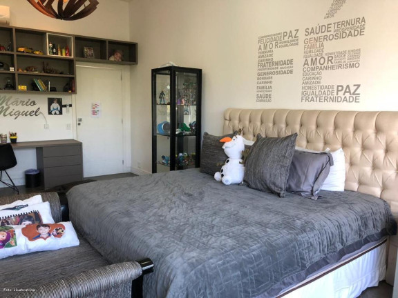 Imagem Casa com 8 Quartos à Venda, 1.207 m² em Barra Da Tijuca - Rio De Janeiro Imagem Casa com 8 Quartos à Venda, 1.207 m² em Barra Da Tijuca - Rio De Janeiro
