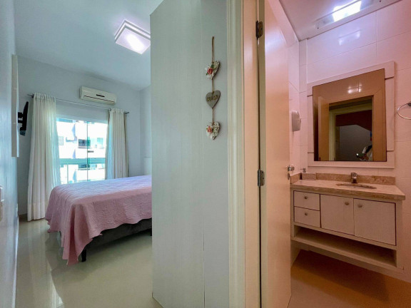 Imagem Apartamento com 3 Quartos para Temporada, em Mariscal - Bombinhas Imagem Apartamento com 3 Quartos para Temporada, em Mariscal - Bombinhas