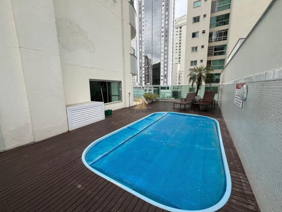 Imagem Imóvel com 3 Quartos à Venda, 213 m² em Pioneiros - Balneário Camboriú Imagem Imóvel com 3 Quartos à Venda, 213 m² em Pioneiros - Balneário Camboriú