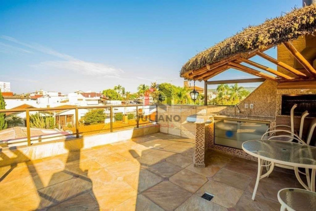 Imagem Casa com 4 Quartos à Venda, 376 m² em Jardim Itu - Porto Alegre Imagem Casa com 4 Quartos à Venda, 376 m² em Jardim Itu - Porto Alegre