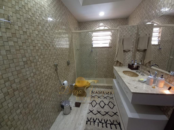 Imagem Casa com 3 Quartos à Venda, 600 m² em Várzea - Teresópolis Imagem Casa com 3 Quartos à Venda, 600 m² em Várzea - Teresópolis