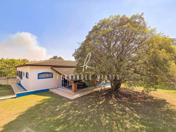 Casa com 4 Quartos à Venda, 3.179 m² em Medeiros - Jundiaí