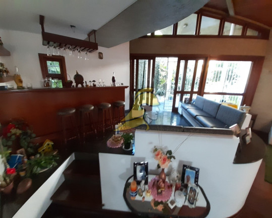 Imagem Sobrado com 4 Quartos à Venda, 380 m² em Bela Aliança - São Paulo