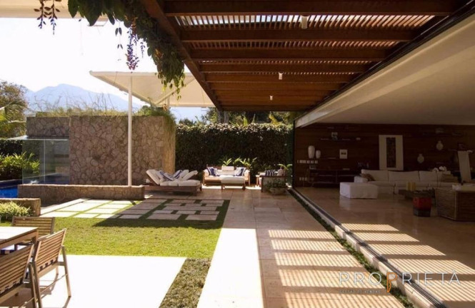 Imagem Casa de Condomínio com 5 Quartos à Venda, 700 m² em Centro - Mangaratiba