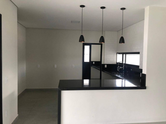 Imagem Casa com 3 Quartos à Venda, 206 m² em Medeiros - Jundiaí Imagem Casa com 3 Quartos à Venda, 206 m² em Medeiros - Jundiaí