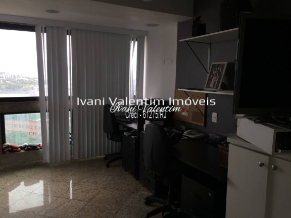 Imagem Apartamento com 4 Quartos à Venda, 220 m² em Barra Da Tijuca - Rio De Janeiro