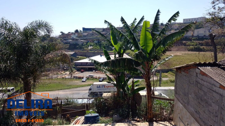 Imagem Casa com 3 Quartos à Venda, 350 m² em Terra Preta (terra Preta) - Mairiporã Imagem Casa com 3 Quartos à Venda, 350 m² em Terra Preta (terra Preta) - Mairiporã