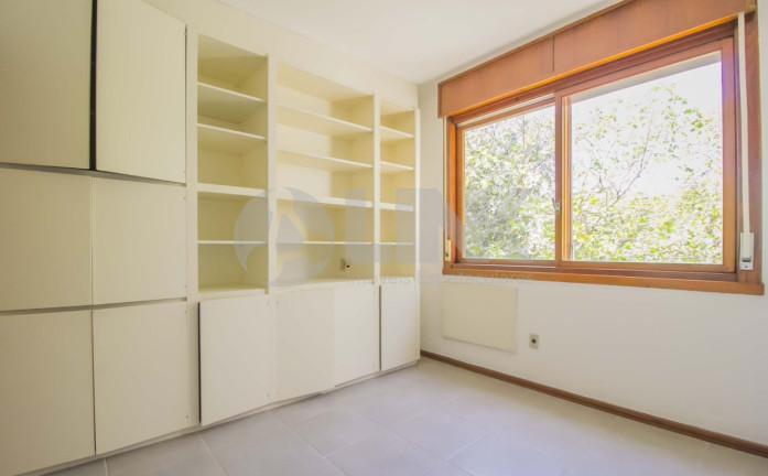 Imagem Apartamento com 3 Quartos à Venda, 133 m² em Moinhos De Vento - Porto Alegre Imagem Apartamento com 3 Quartos à Venda, 133 m² em Moinhos De Vento - Porto Alegre