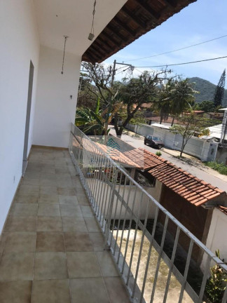 Imagem Casa com 8 Quartos à Venda, 403 m² em Piratininga - Niterói