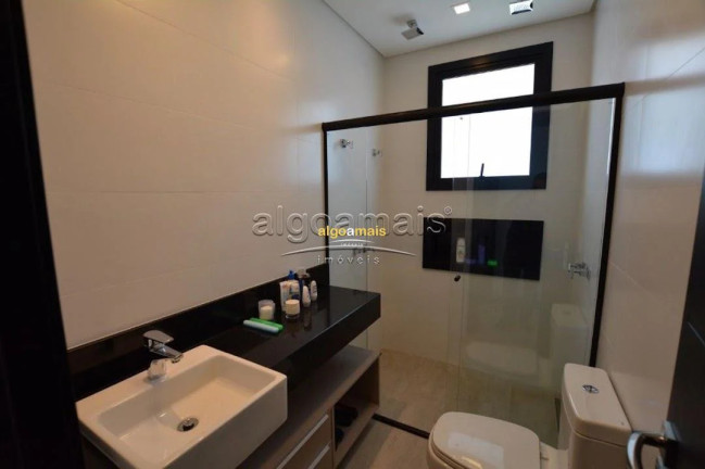 Imagem Casa com 5 Quartos à Venda, 330 m² em Condominio Malibu Beach Residence - Xangri-lá Imagem Casa com 5 Quartos à Venda, 330 m² em Condominio Malibu Beach Residence - Xangri-lá
