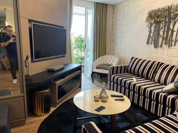 Imagem Apartamento com 3 Quartos à Venda, em Centro - Florianópolis Imagem Apartamento com 3 Quartos à Venda, em Centro - Florianópolis