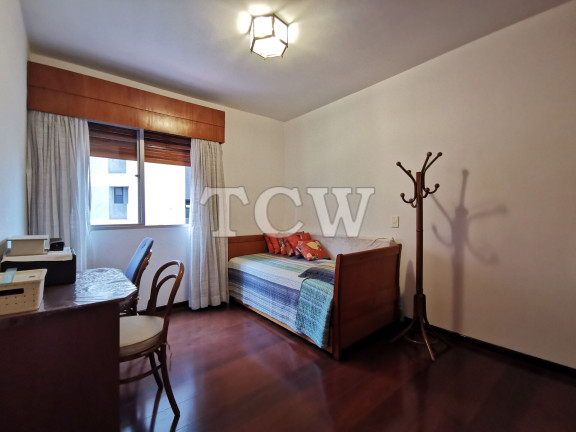 Apartamento com 4 Quartos à Venda, 172 m² em Moema - São Paulo