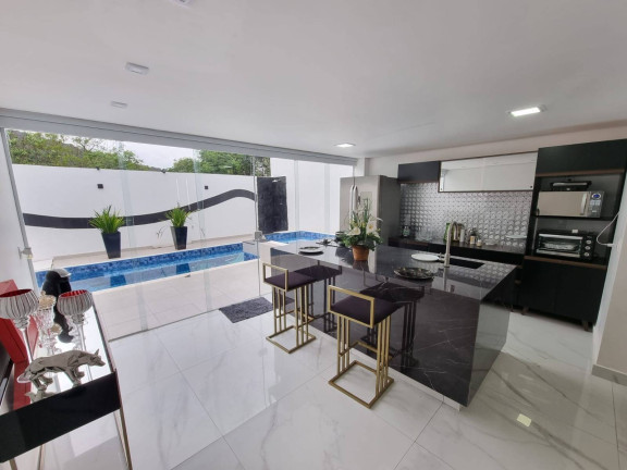 Casa de Condomínio com 4 Quartos à Venda, 257 m² em Bairro Dos Pires - Atibaia