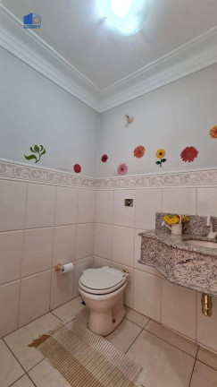 Imagem Casa com 5 Quartos à Venda, 253 m² em Jardim Das Américas - Cuiabá Imagem Casa com 5 Quartos à Venda, 253 m² em Jardim Das Américas - Cuiabá