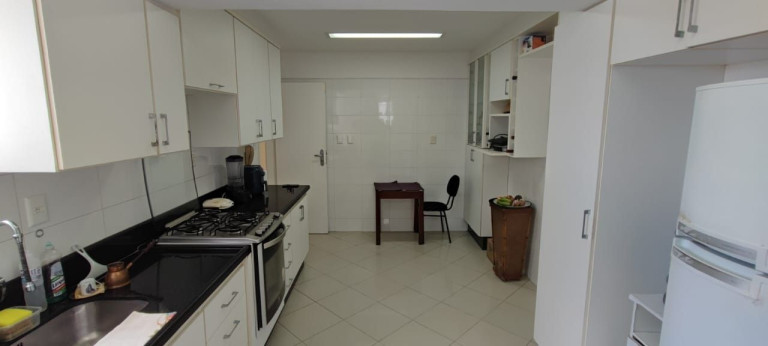 Imagem Apartamento com 3 Quartos à Venda, 214 m² em Pituba - Salvador Imagem Apartamento com 3 Quartos à Venda, 214 m² em Pituba - Salvador