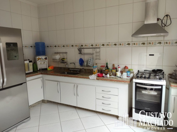 Imagem Imóvel com 3 Quartos à Venda, 194 m² em Jardim Belvedere - Volta Redonda Imagem Imóvel com 3 Quartos à Venda, 194 m² em Jardim Belvedere - Volta Redonda