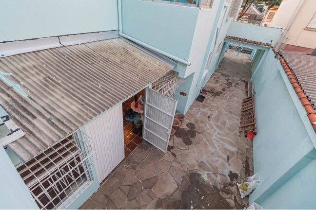 Imagem Casa com 6 Quartos à Venda, 190 m² em Santana - Porto Alegre Imagem Casa com 6 Quartos à Venda, 190 m² em Santana - Porto Alegre