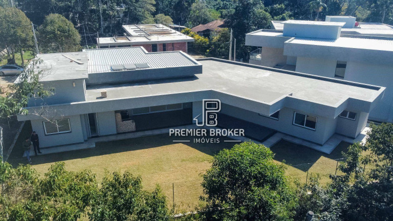 Imagem Casa com 4 Quartos à Venda, 400 m² em Quebra Frascos - Teresópolis Imagem Casa com 4 Quartos à Venda, 400 m² em Quebra Frascos - Teresópolis