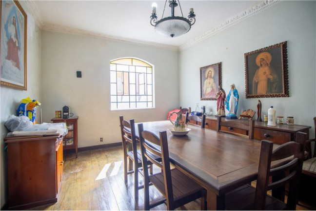 Imagem Casa com 4 Quartos à Venda, em Cambuci - São Paulo Imagem Casa com 4 Quartos à Venda, em Cambuci - São Paulo