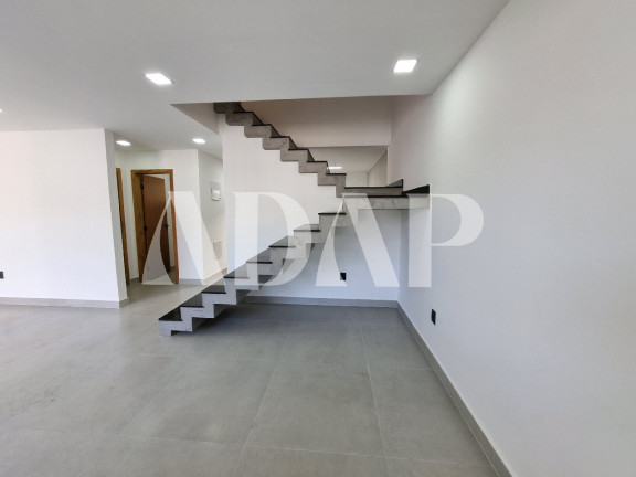 Imagem Casa com 4 Quartos à Venda, 200 m² em Vargem Pequena - Rio De Janeiro