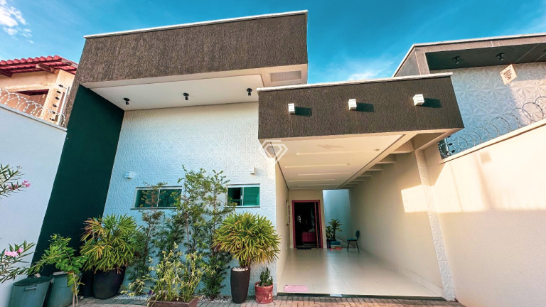 Imagem Casa com 3 Quartos à Venda, 139 m² em Plano Diretor Sul - Palmas Imagem Casa com 3 Quartos à Venda, 139 m² em Plano Diretor Sul - Palmas