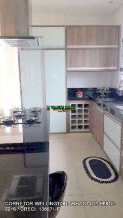 Imagem Casa de Condomínio com 3 Quartos à Venda, 334 m² em Condomínio Residencial Mantiqueira - São José Dos Campos Imagem Casa de Condomínio com 3 Quartos à Venda, 334 m² em Condomínio Residencial Mantiqueira - São José Dos Campos