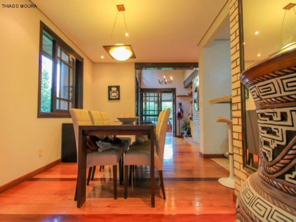 Imagem Sobrado com 4 Quartos à Venda, em Nonoai - Porto Alegre Imagem Sobrado com 4 Quartos à Venda, em Nonoai - Porto Alegre