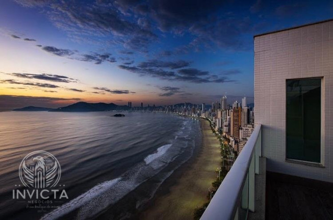 Imagem Cobertura com 3 Quartos à Venda, 242 m² em Centro - Balneário Camboriú Imagem Cobertura com 3 Quartos à Venda, 242 m² em Centro - Balneário Camboriú
