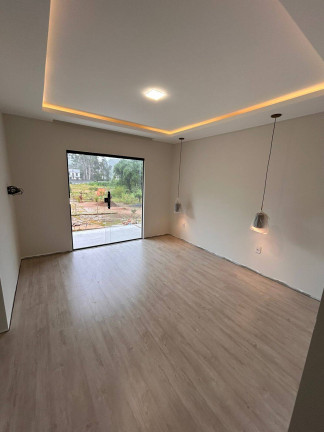 Imagem Casa com 3 Quartos à Venda, em Varginha - Nova Friburgo Imagem Casa com 3 Quartos à Venda, em Varginha - Nova Friburgo