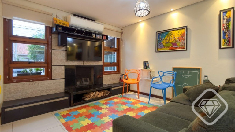 Imagem Casa com 3 Quartos à Venda, 153 m² em Jardins Do Prado - Porto Alegre Imagem Casa com 3 Quartos à Venda, 153 m² em Jardins Do Prado - Porto Alegre