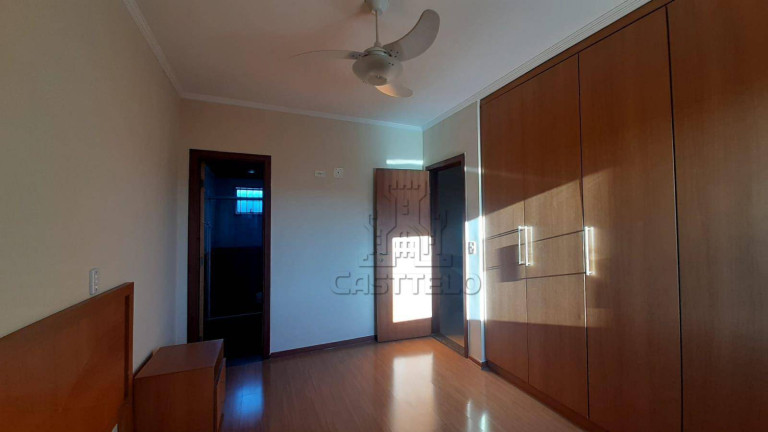 Imagem Casa com 3 Quartos para Alugar, 126 m² em Vale Dos Tucanos - Londrina