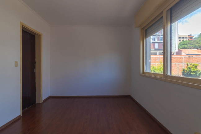 Imagem Imóvel com 2 Quartos à Venda, 88 m² em Cristal - Porto Alegre Imagem Imóvel com 2 Quartos à Venda, 88 m² em Cristal - Porto Alegre