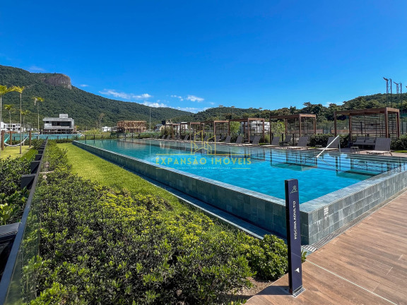 Imagem Casa com 3 Quartos à Venda, 263 m² em Pedra Branca - Palhoça Imagem Casa com 3 Quartos à Venda, 263 m² em Pedra Branca - Palhoça