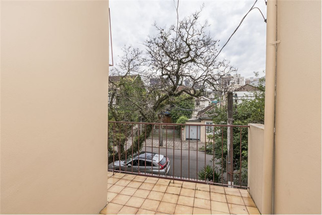 Imagem Casa com 5 Quartos à Venda, em Rio Branco - Porto Alegre Imagem Casa com 5 Quartos à Venda, em Rio Branco - Porto Alegre