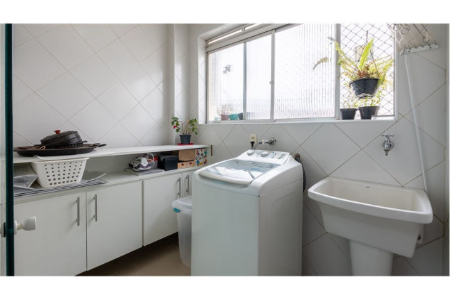 Imagem Apartamento com 3 Quartos à Venda, 89 m² em Moema - São Paulo